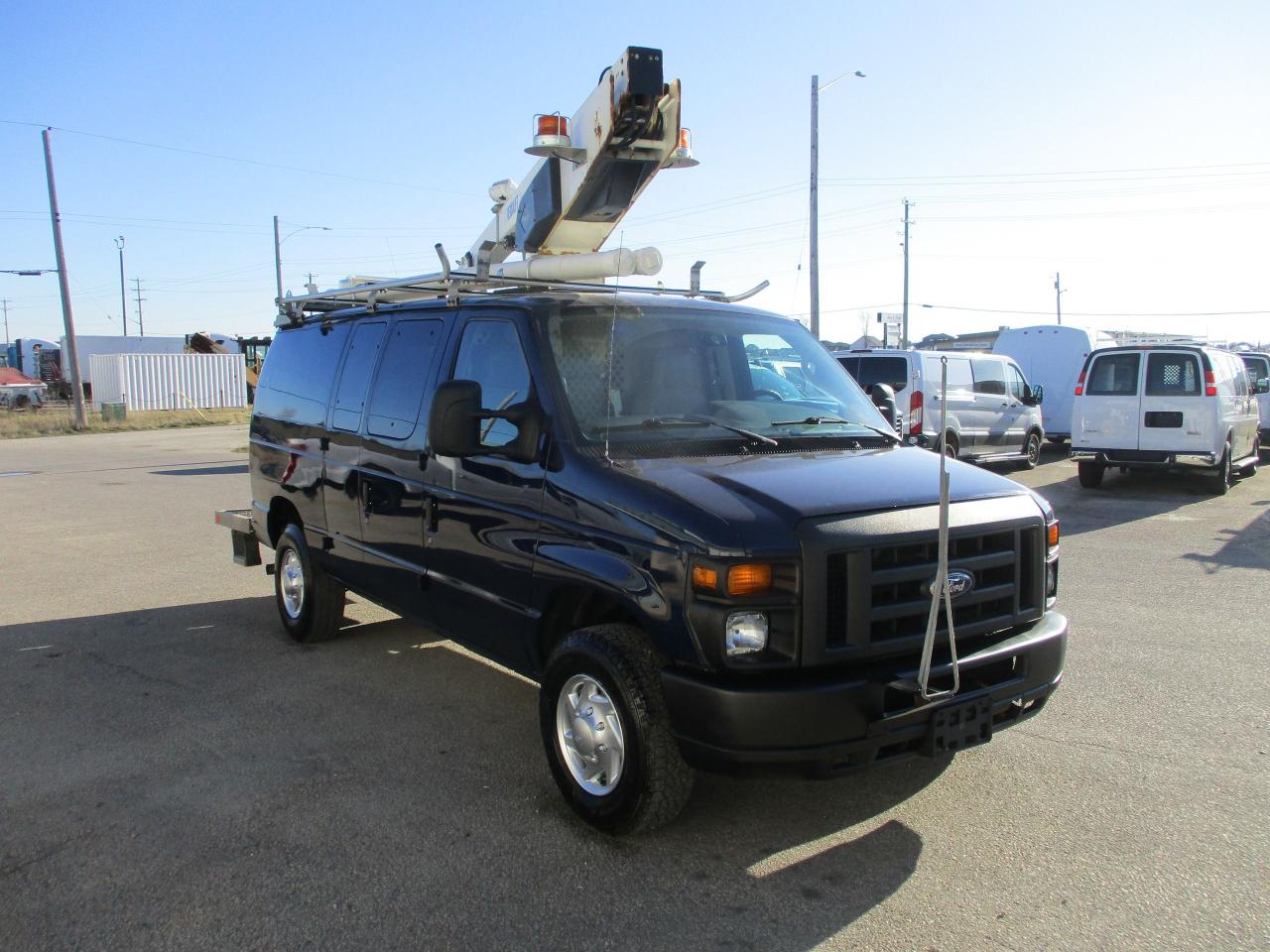 2014 Ford Econoline Commercial - Photo #3