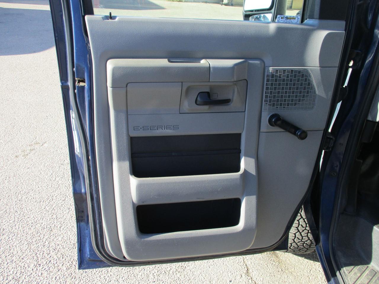 2014 Ford Econoline Commercial - Photo #10