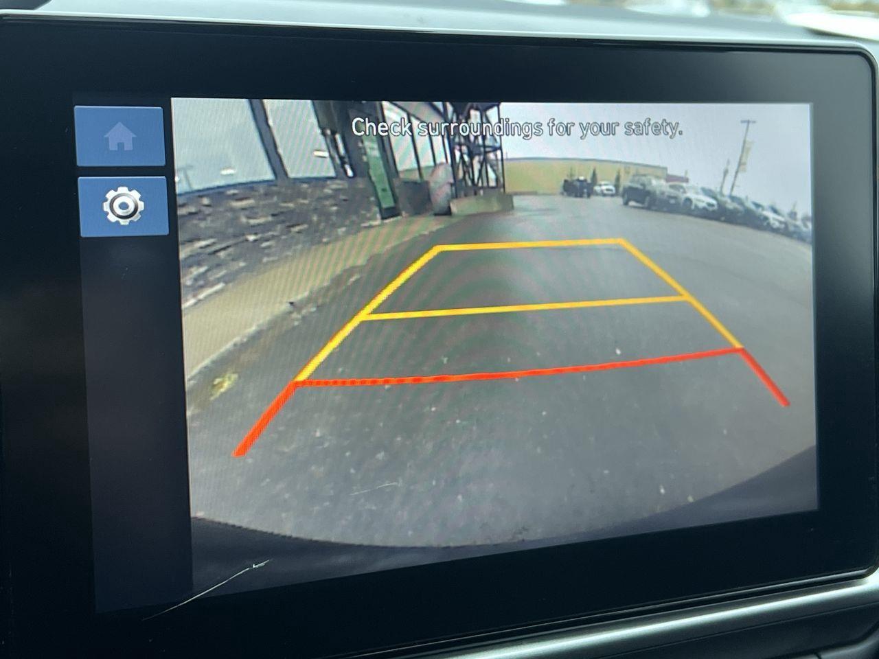 2023 Hyundai Venue Preferred HEATED FRONT SEATS, BACK UP CAMERA, CRUISE CONTROL!! Photo