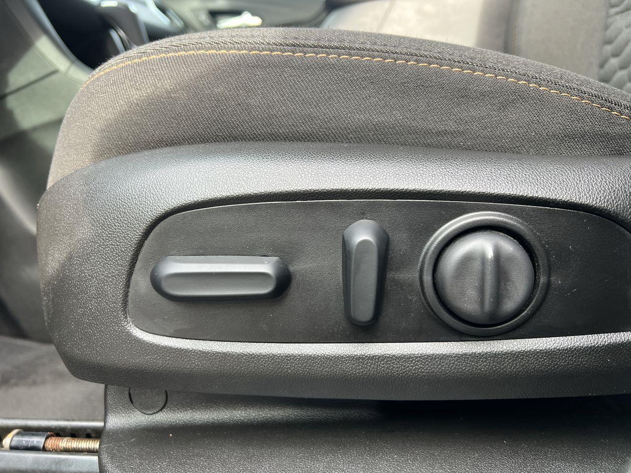 2021 Chevrolet Equinox LT AWD, HEATED FRONT SEATS, BACK UP CAM, CRUISE CONTROL, SIRIUS XM!! Photo