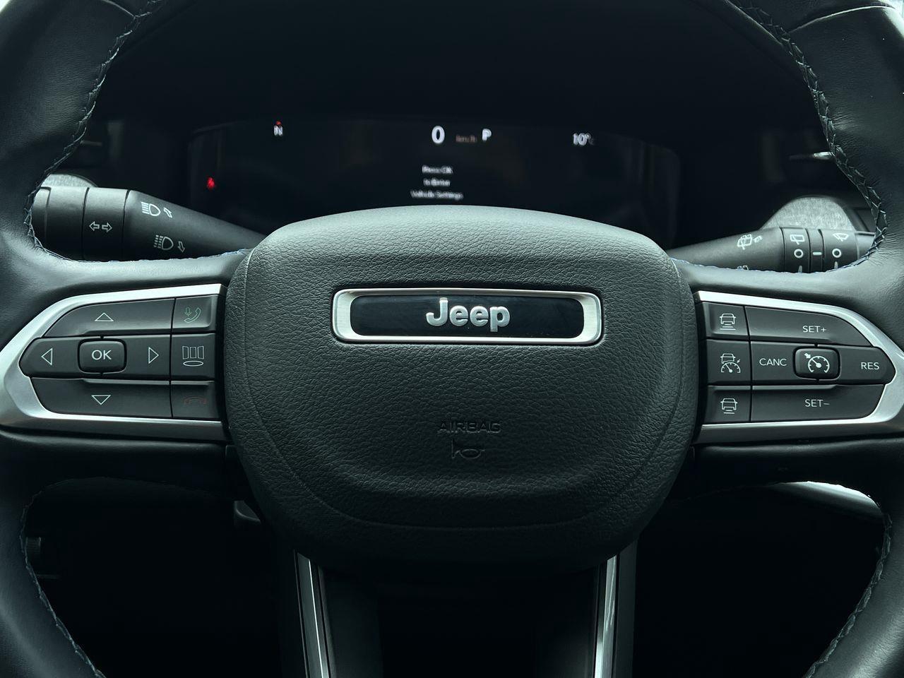 2022 Jeep Compass North 4X4, MOONROOF, HEATED FRONT SEATS, SIRIUS XM, NAV, POWER LIFTGATE, REMOTE START!! Photo