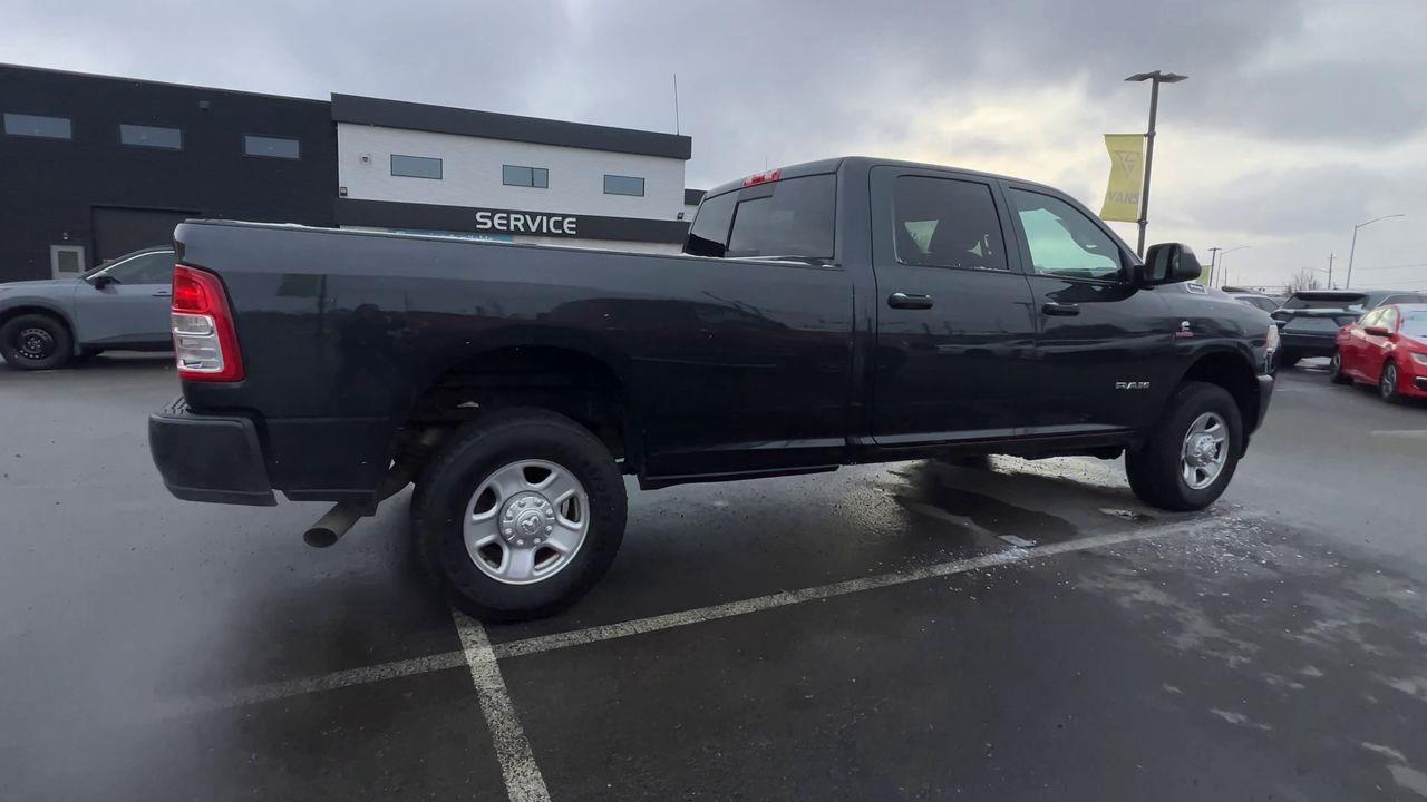 2022 RAM 3500 Tradesman 4X4, CRUISE CONTROL, BACK UP CAM, NAV, SIRIUS XM!! Photo