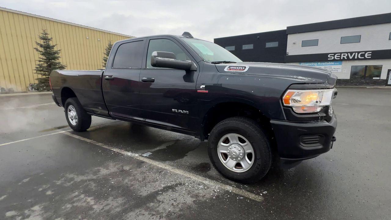 2022 RAM 3500 Tradesman 4X4, CRUISE CONTROL, BACK UP CAM, NAV, SIRIUS XM!! Photo