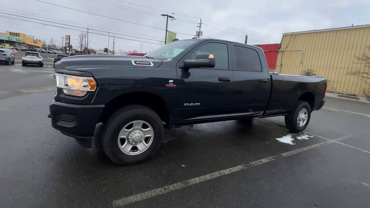 2022 RAM 3500 Tradesman 4X4, CRUISE CONTROL, BACK UP CAM, NAV, SIRIUS XM!! Photo