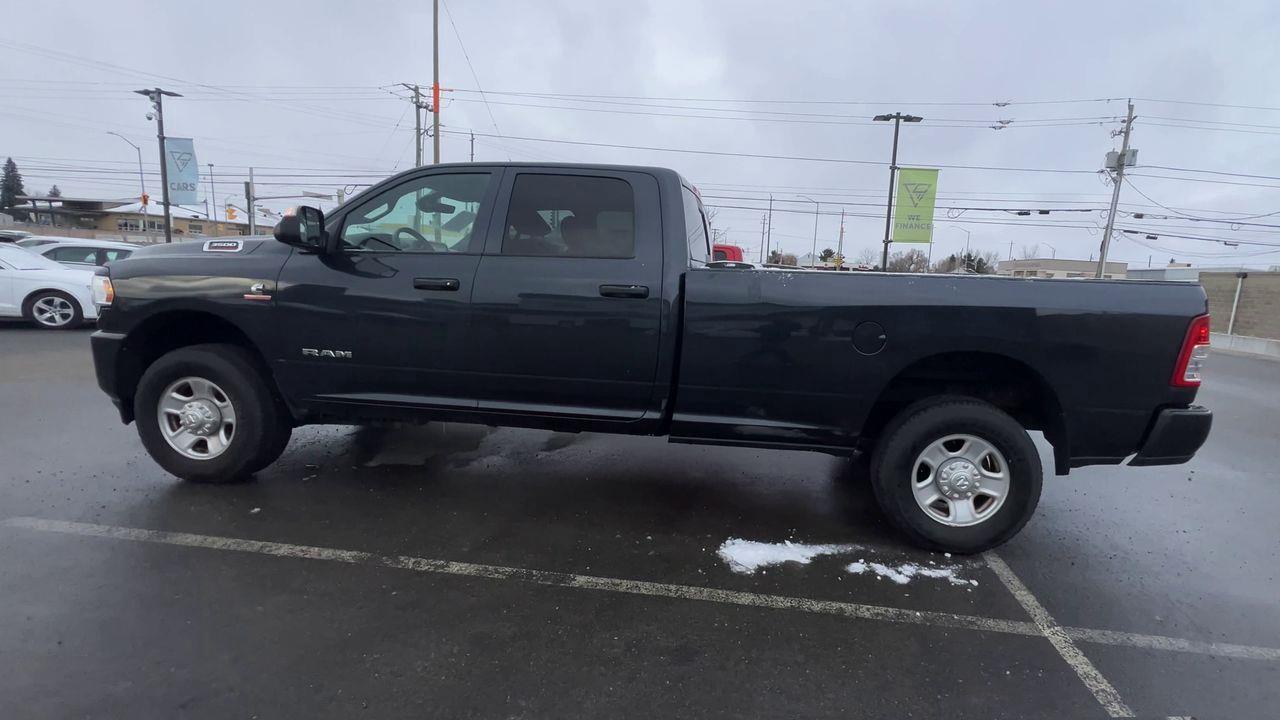 2022 RAM 3500 Tradesman 4X4, CRUISE CONTROL, BACK UP CAM, NAV, SIRIUS XM!! Photo