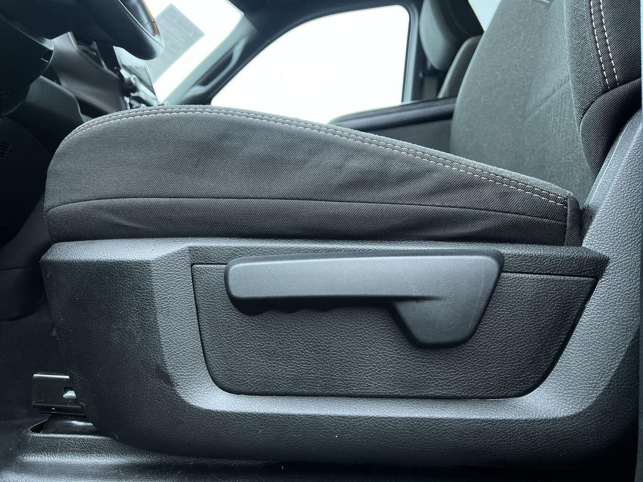 2022 RAM 3500 Tradesman 4X4, CRUISE CONTROL, BACK UP CAM, NAV, SIRIUS XM!! Photo