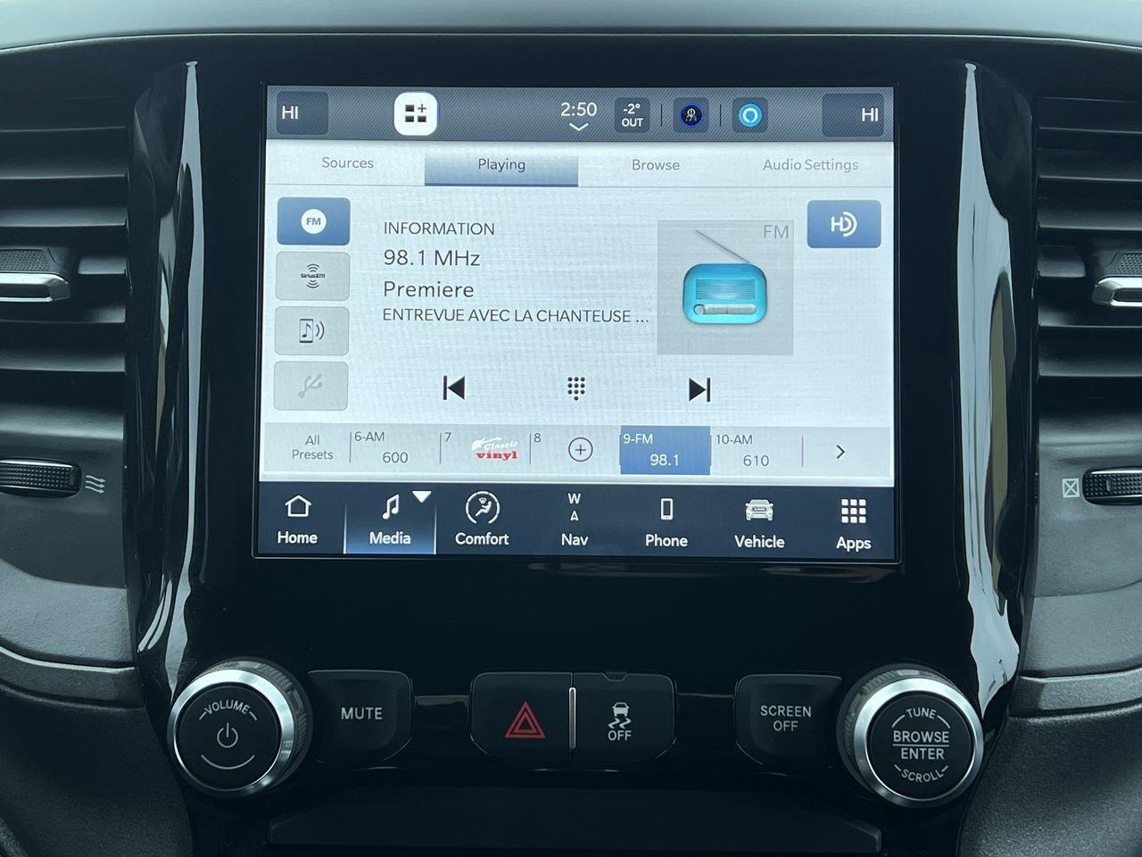 2022 RAM 3500 Tradesman 4X4, CRUISE CONTROL, BACK UP CAM, NAV, SIRIUS XM!! Photo