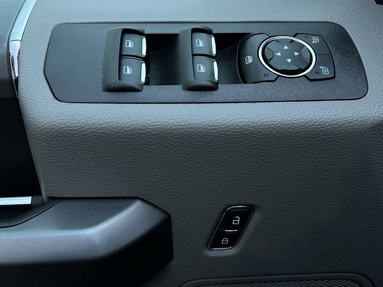 2020 Ford F-150 XLT 4X4 Photo