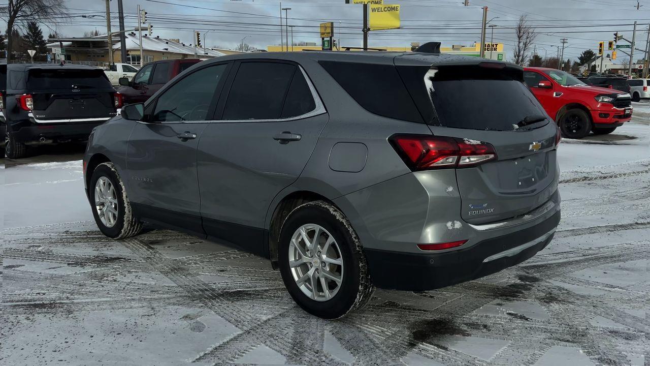 2024 Chevrolet Equinox LT HEATED FRONT SEATS, CRUISE CONTROL, SIRIUS XM, POWER LIFTGATE, BACK UP CAM, REMOTE START!! Photo