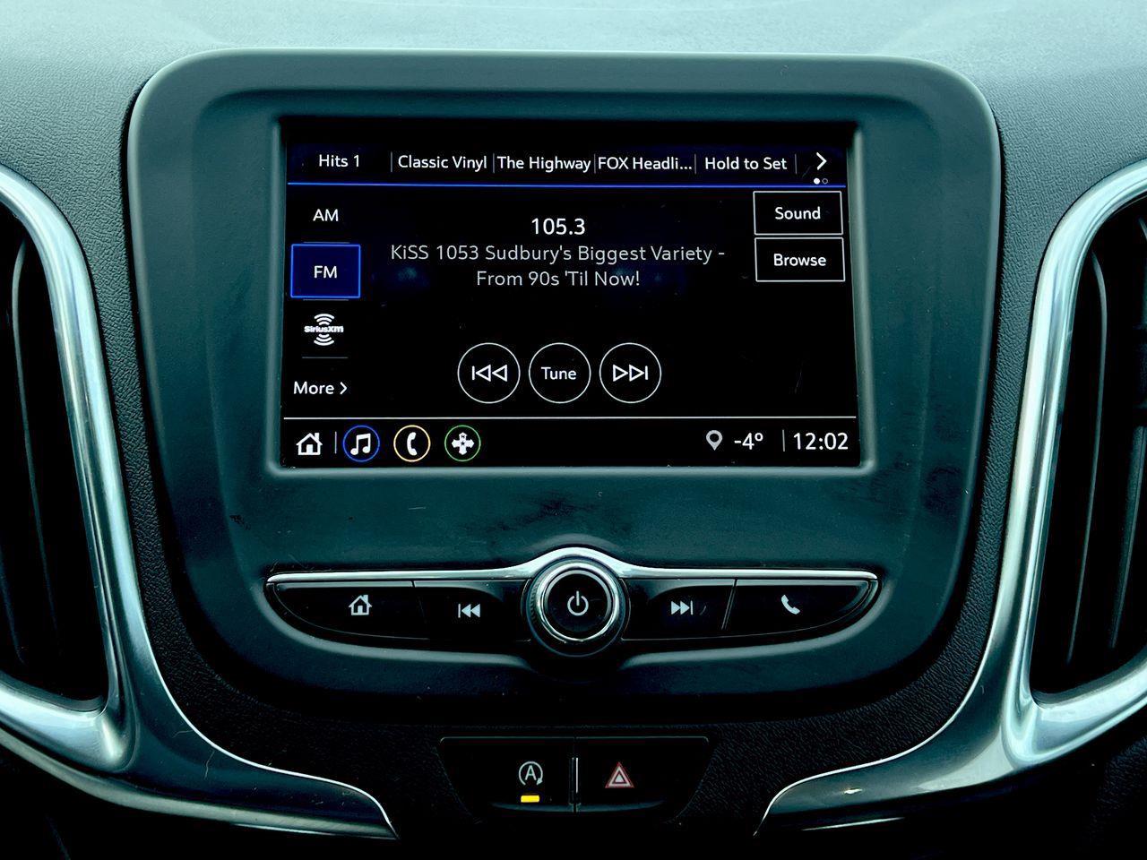 2024 Chevrolet Equinox LT HEATED FRONT SEATS, CRUISE CONTROL, SIRIUS XM, POWER LIFTGATE, BACK UP CAM, REMOTE START!! Photo