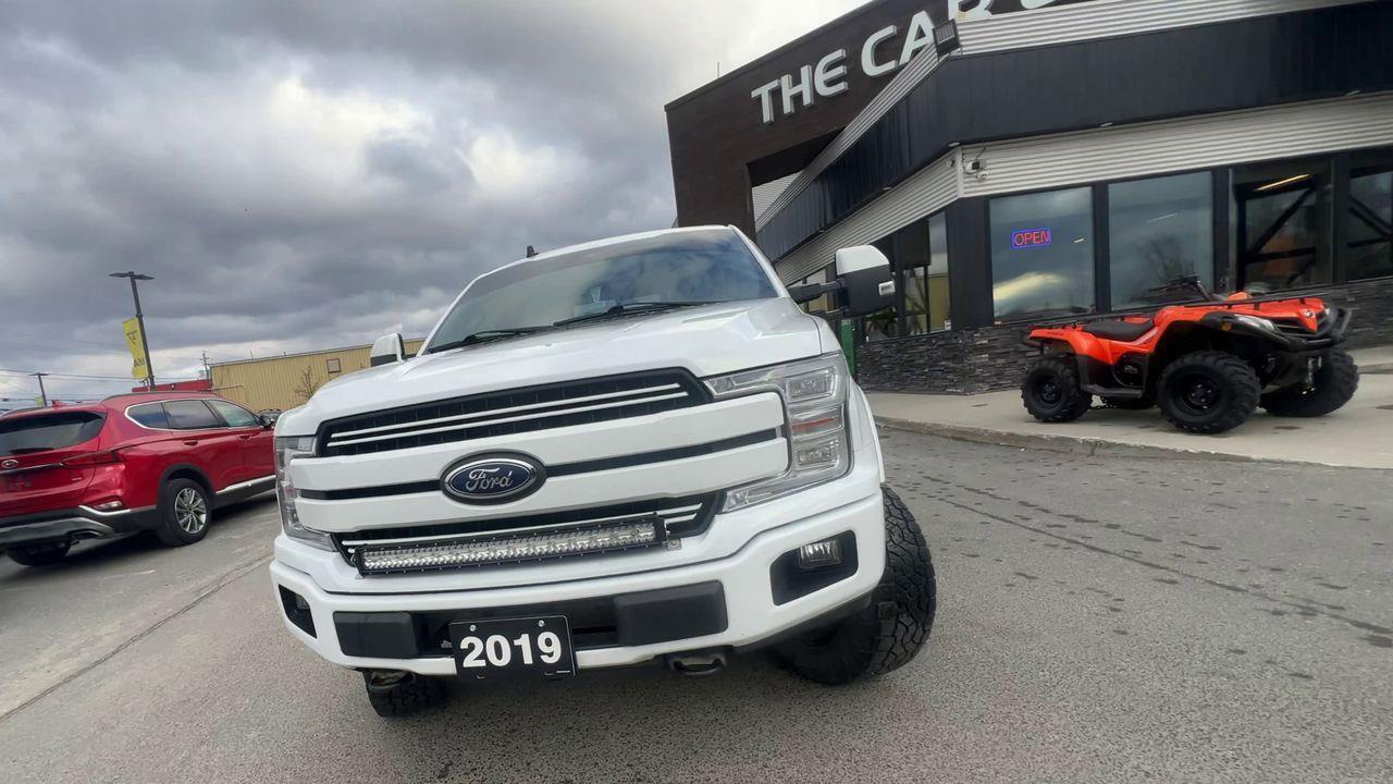 2019 Ford F-150 Lariat 4X4, MOONROOF, HEATED LEATHER SEATS, NAV, BACK UP CAM, SIRIUS XM!! Photo2