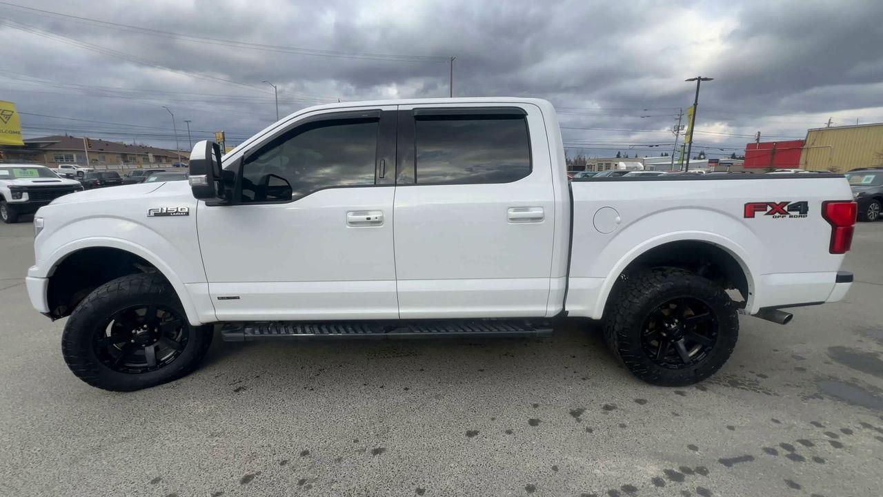 2019 Ford F-150 Lariat 4X4, MOONROOF, HEATED LEATHER SEATS, NAV, BACK UP CAM, SIRIUS XM!! Photo4