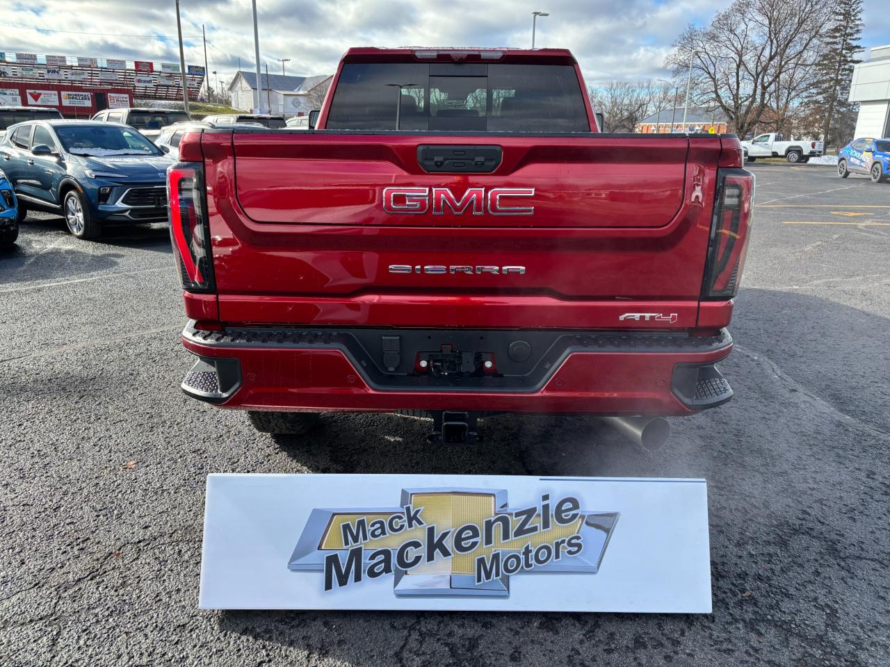 2026 GMC Sierra 2500 HD 2026 GMC Sierra 2500HD AT4 Crew Cab 4WD Photo2