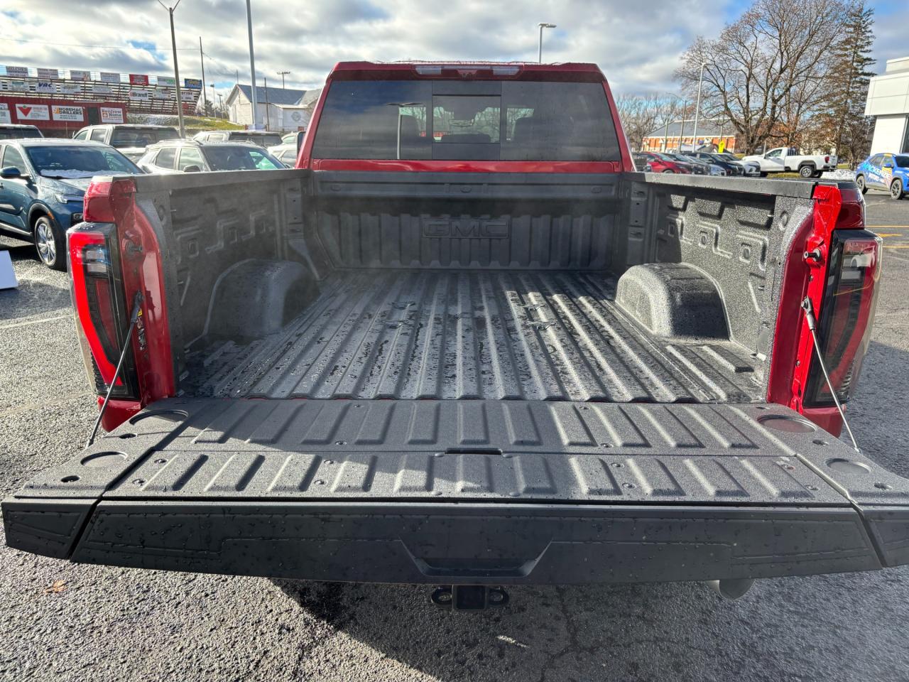 2026 GMC Sierra 2500 HD 2026 GMC Sierra 2500HD AT4 Crew Cab 4WD Photo