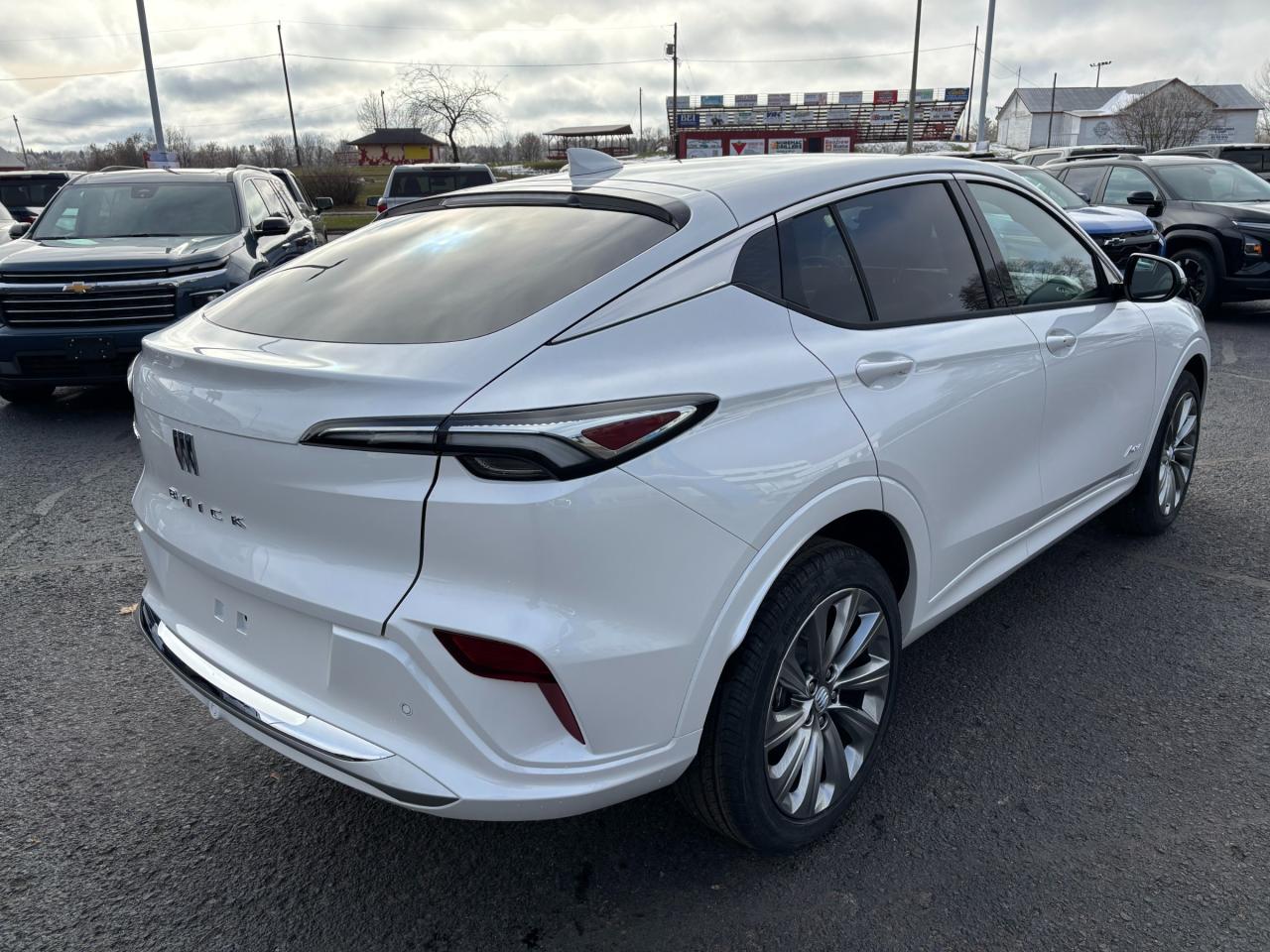 2026 Buick Envista 2026 Buick Envista Avenir FWD Photo