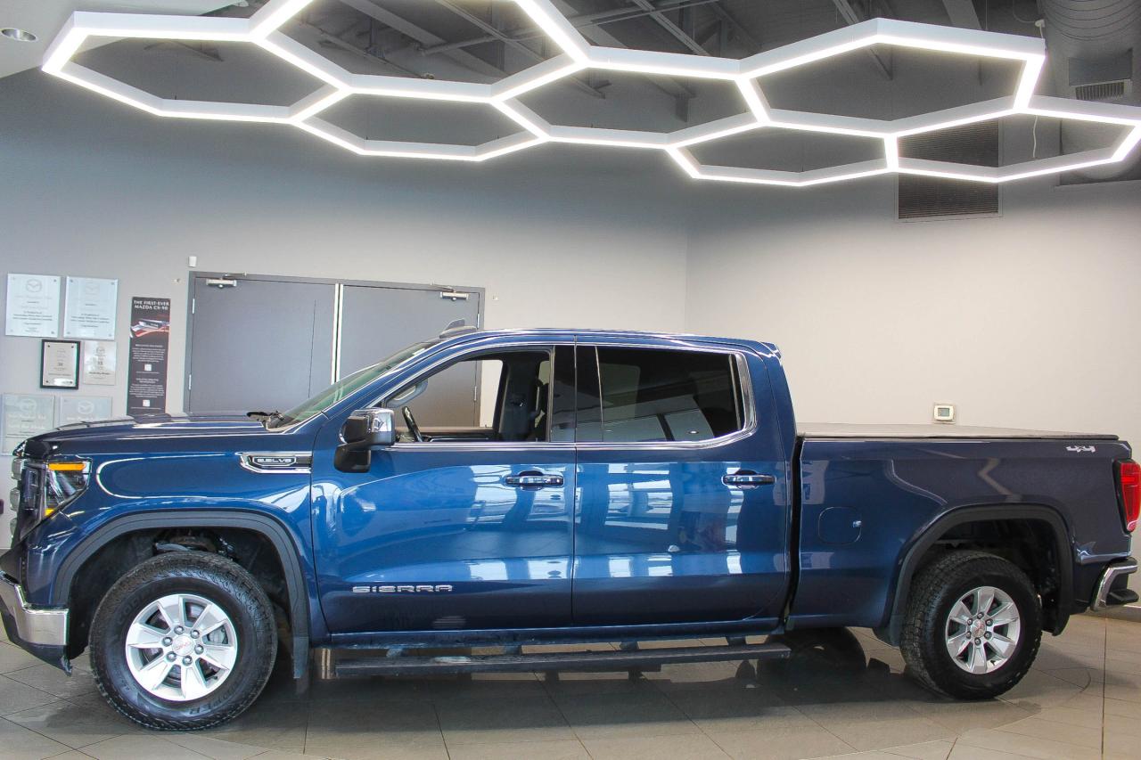 2022 GMC Sierra 1500 SLE 4X4 - CLOTH UPHOLSTERY - HEATED FRONT SEATS/STEERING WHEEL - CLEAN CARFAX Photo