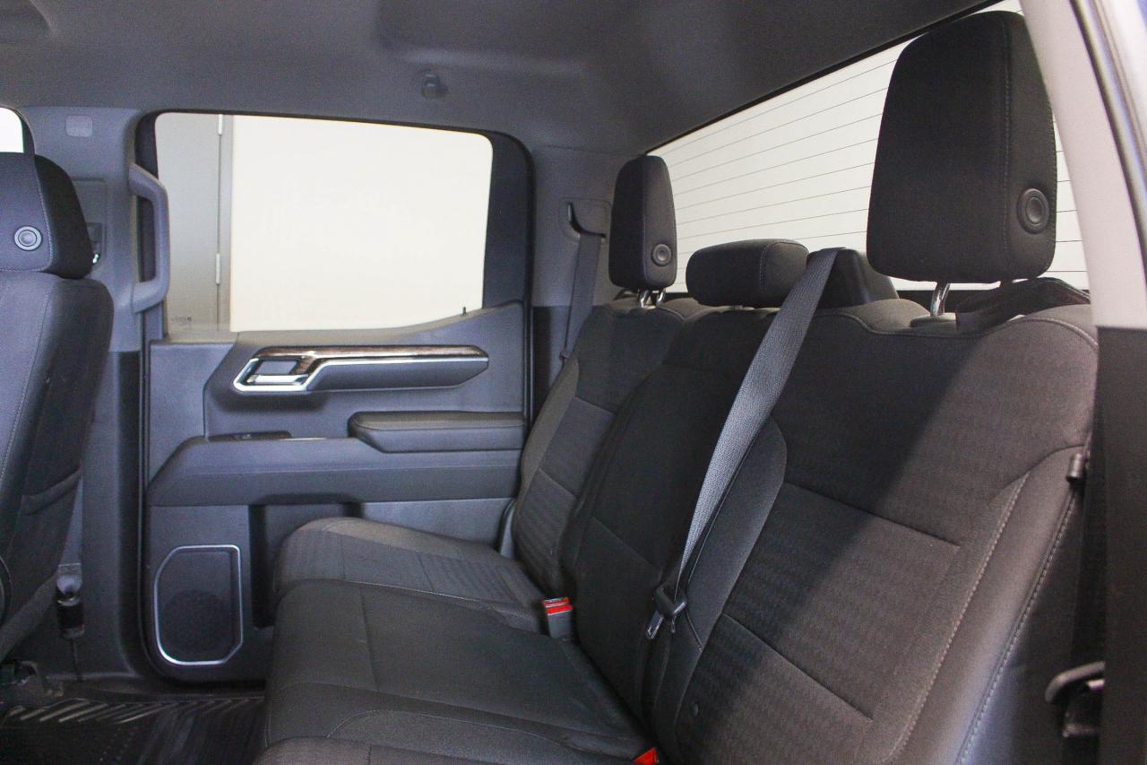 2022 GMC Sierra 1500 SLE 4X4 - CLOTH UPHOLSTERY - HEATED FRONT SEATS/STEERING WHEEL - CLEAN CARFAX Photo