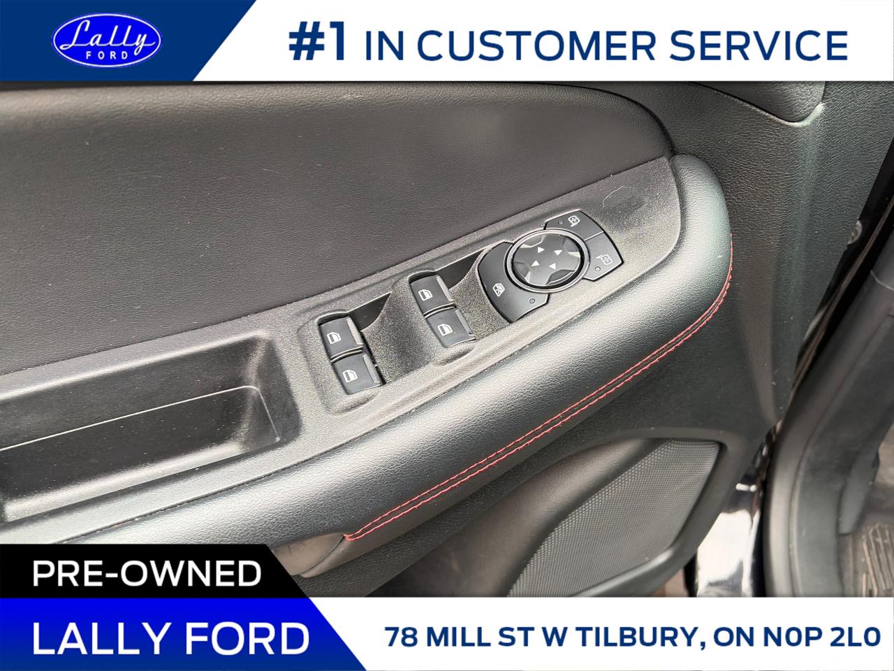 2024 Ford Edge ST Line Moonroof, Nav, One Owner! Photo