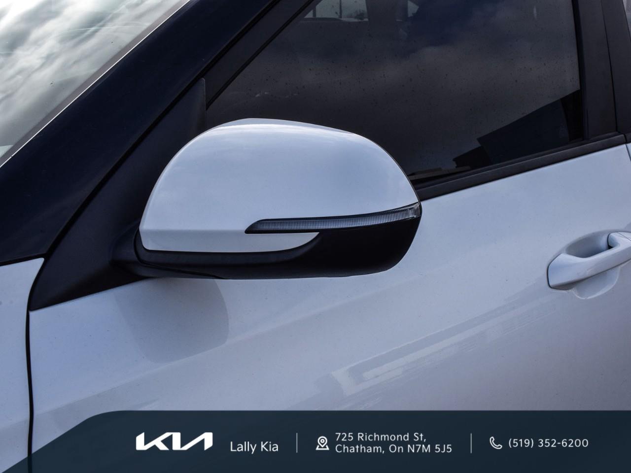 2022 Kia Seltos LX New Arrival | Local Trade | Clean CarFax | Low KMs Photo