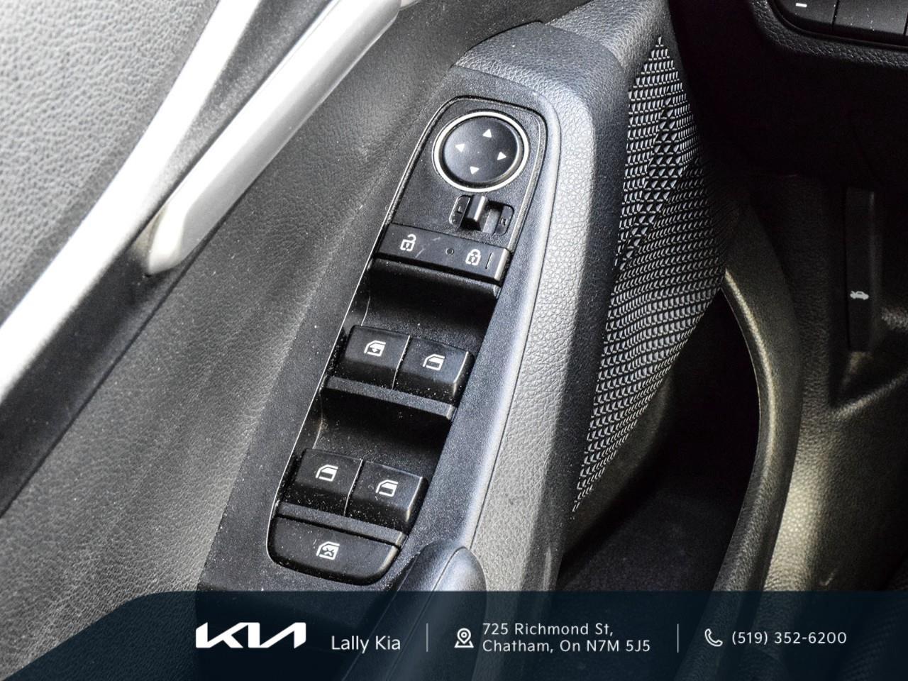 2022 Kia Seltos LX New Arrival | Local Trade | Clean CarFax | Low KMs Photo