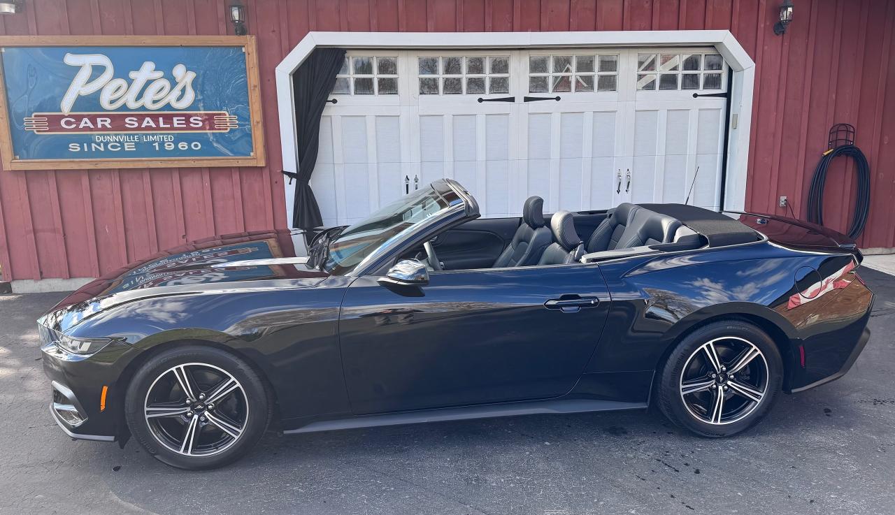 2024 Ford Mustang EcoBoost Premium Convertible Photo0