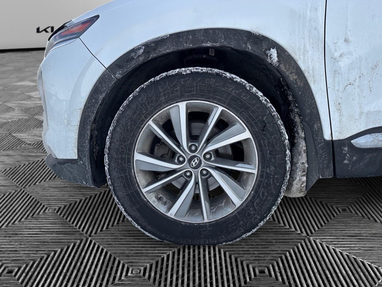 2019 Hyundai Santa Fe 2.0T Preferred AWD w/Sunroof Photo