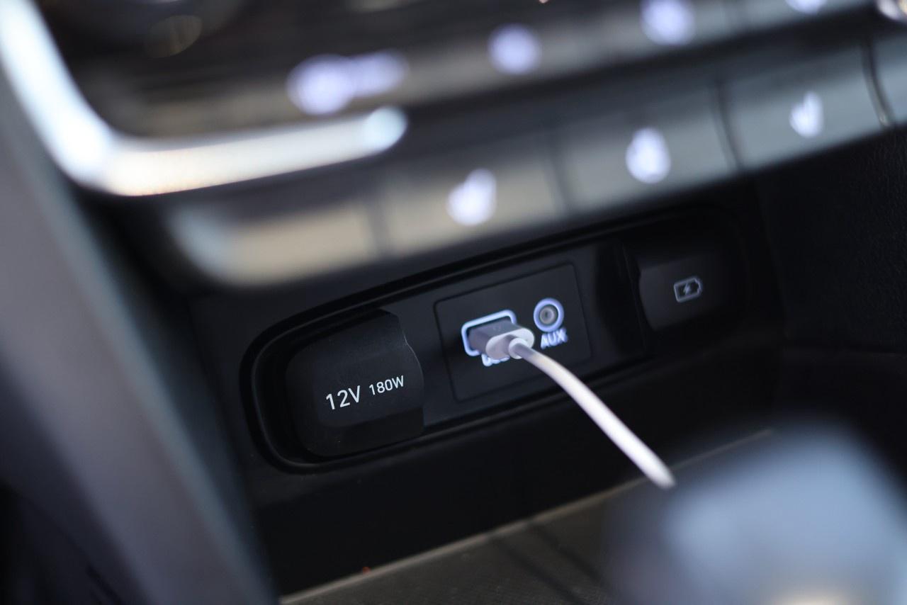 2019 Hyundai Santa Fe 2.0T Preferred AWD w/Sunroof Photo