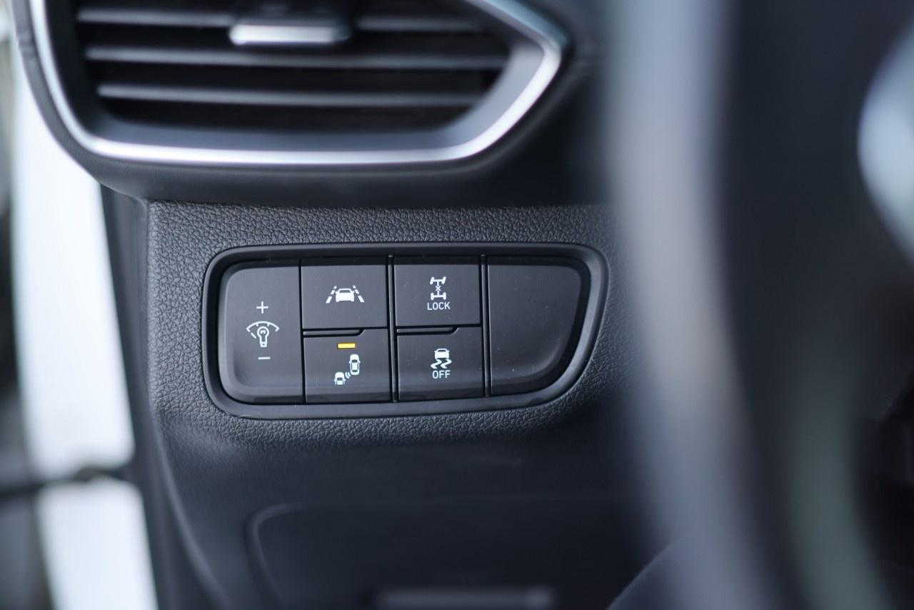 2019 Hyundai Santa Fe 2.0T Preferred AWD w/Sunroof Photo