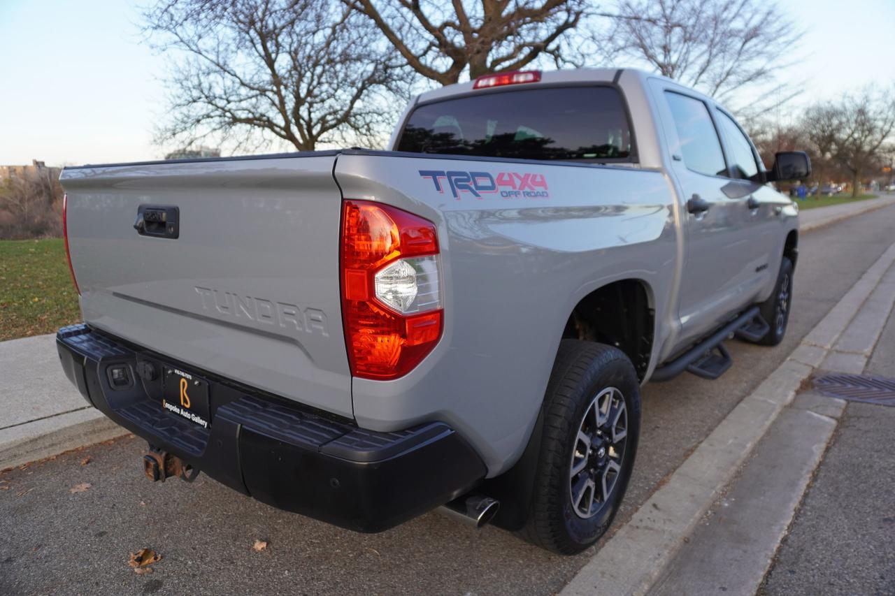 2018 Toyota Tundra CREWMAX / TRD - OFF ROAD / AWESOME COLOUR / 5.7 V8 Photo3