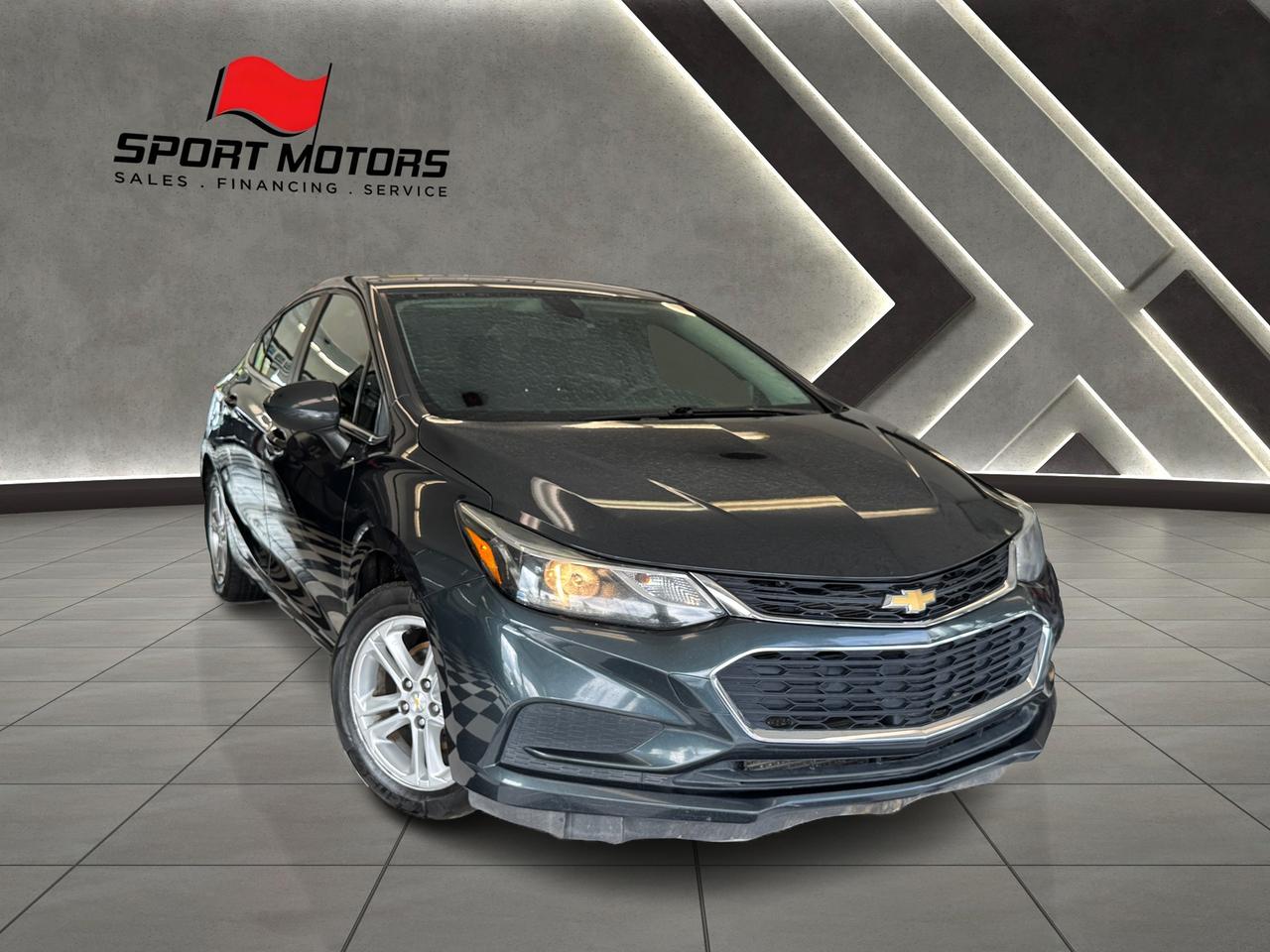 2017 Chevrolet Cruze LT+Camera+ApplePlay+CLEAN CARFAX Photo