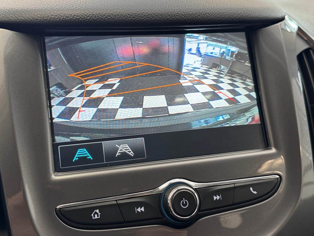 2017 Chevrolet Cruze LT+Camera+ApplePlay+CLEAN CARFAX Photo