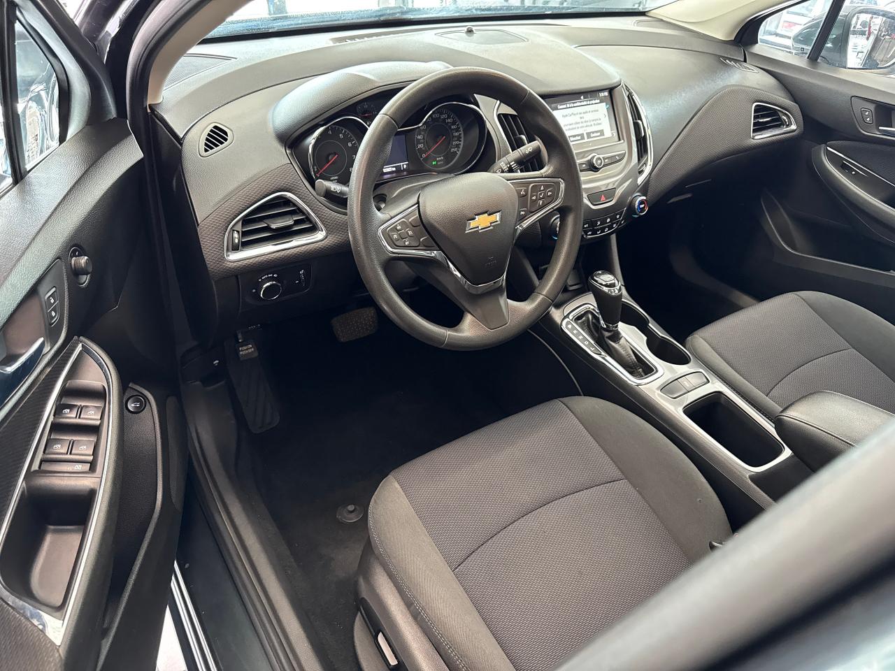 2017 Chevrolet Cruze LT+Camera+ApplePlay+CLEAN CARFAX Photo75