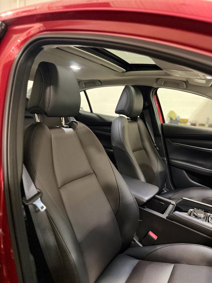 2025 Mazda MAZDA3 GT Auto FWD - Photo #26