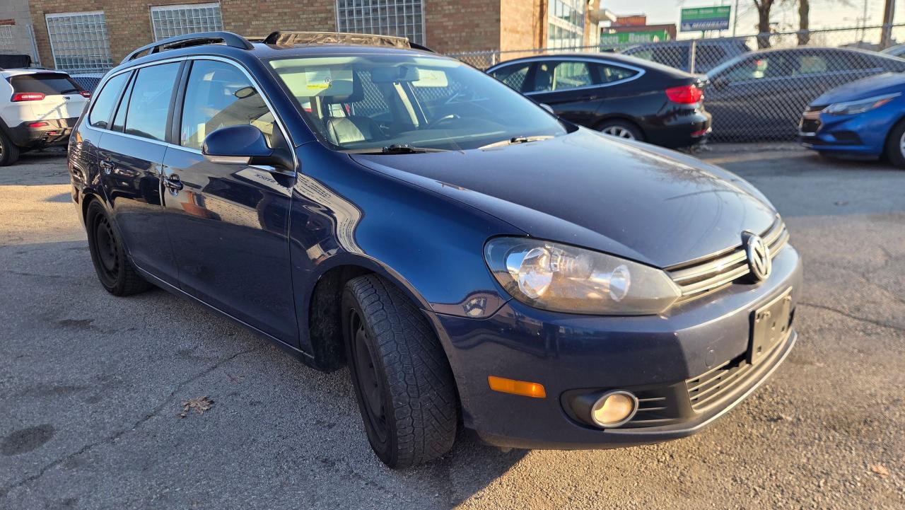 2013 Volkswagen Golf Wagon TDI Highline w/Navi/Winter tires/rims - Photo #5