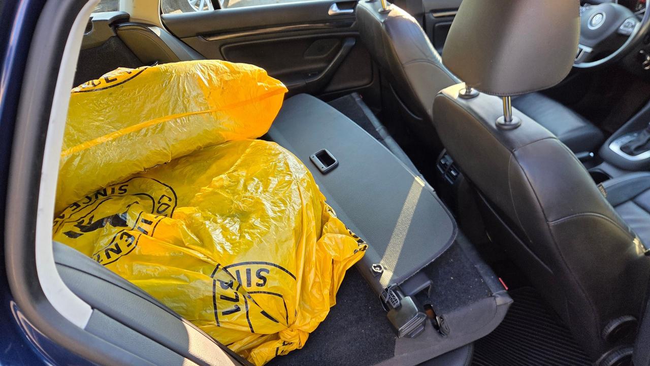 2013 Volkswagen Golf Wagon TDI Highline w/Navi/Winter tires/rims - Photo #8