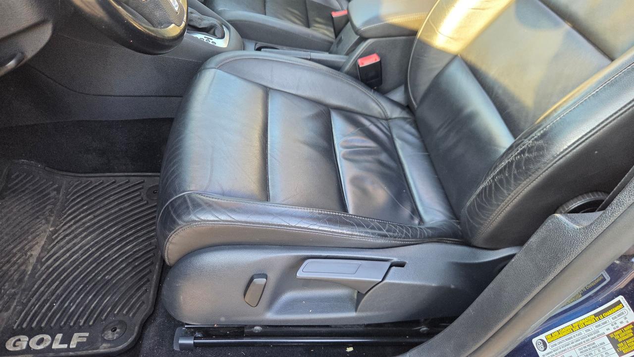 2013 Volkswagen Golf Wagon TDI Highline w/Navi/Winter tires/rims - Photo #12