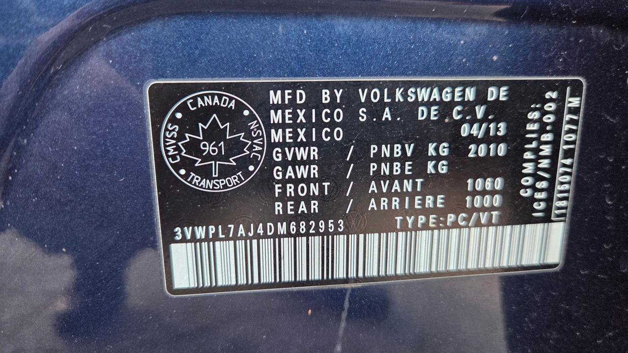 2013 Volkswagen Golf Wagon TDI Highline w/Navi/Winter tires/rims - Photo #18