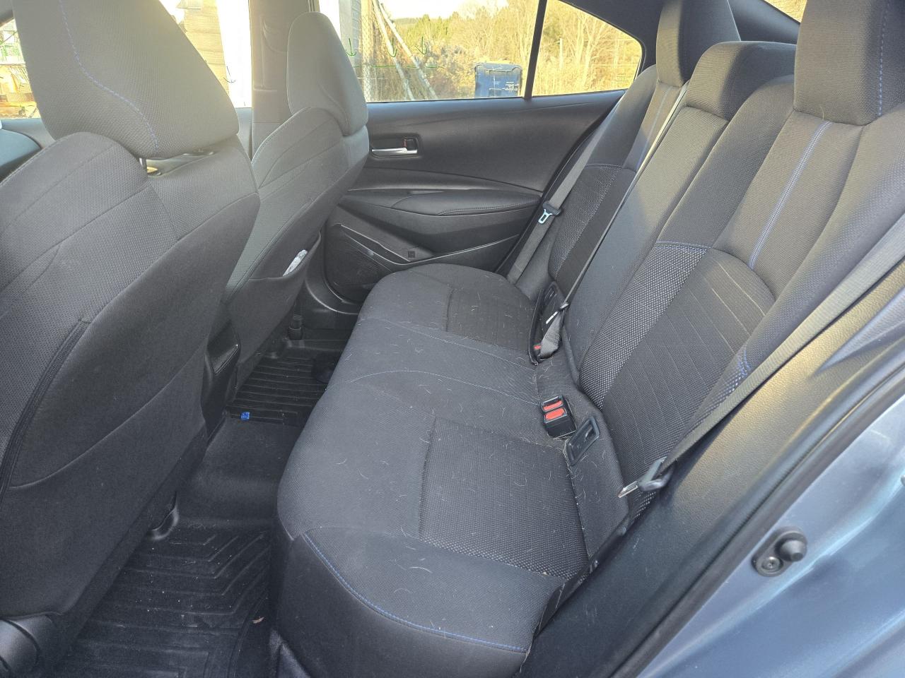 2020 Toyota Corolla SE - Photo #4