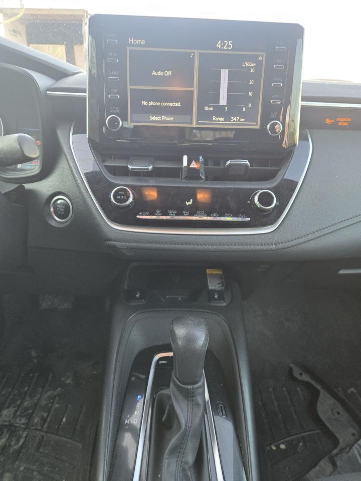 2020 Toyota Corolla SE - Photo #9
