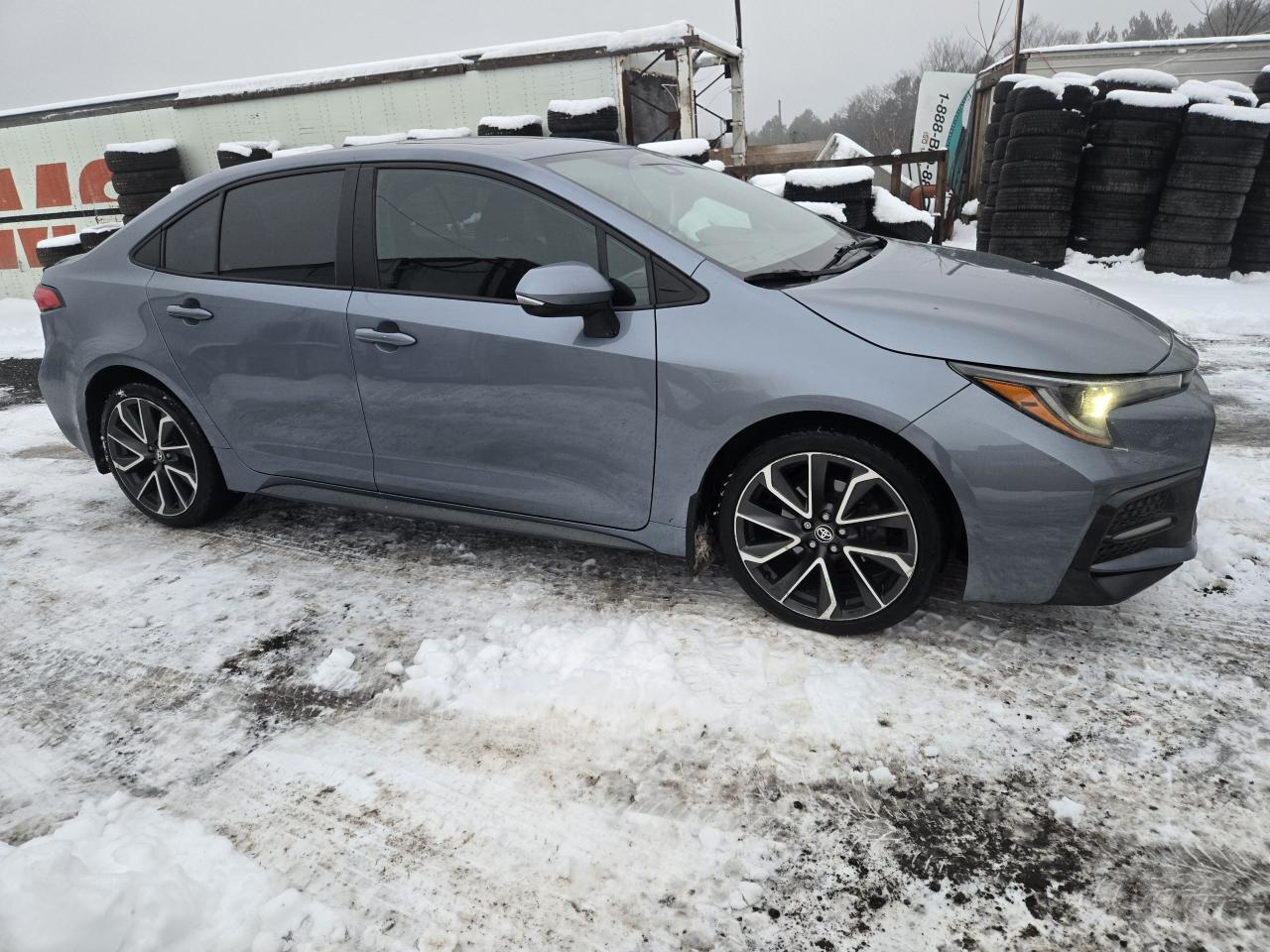 2020 Toyota Corolla SE - Photo #5