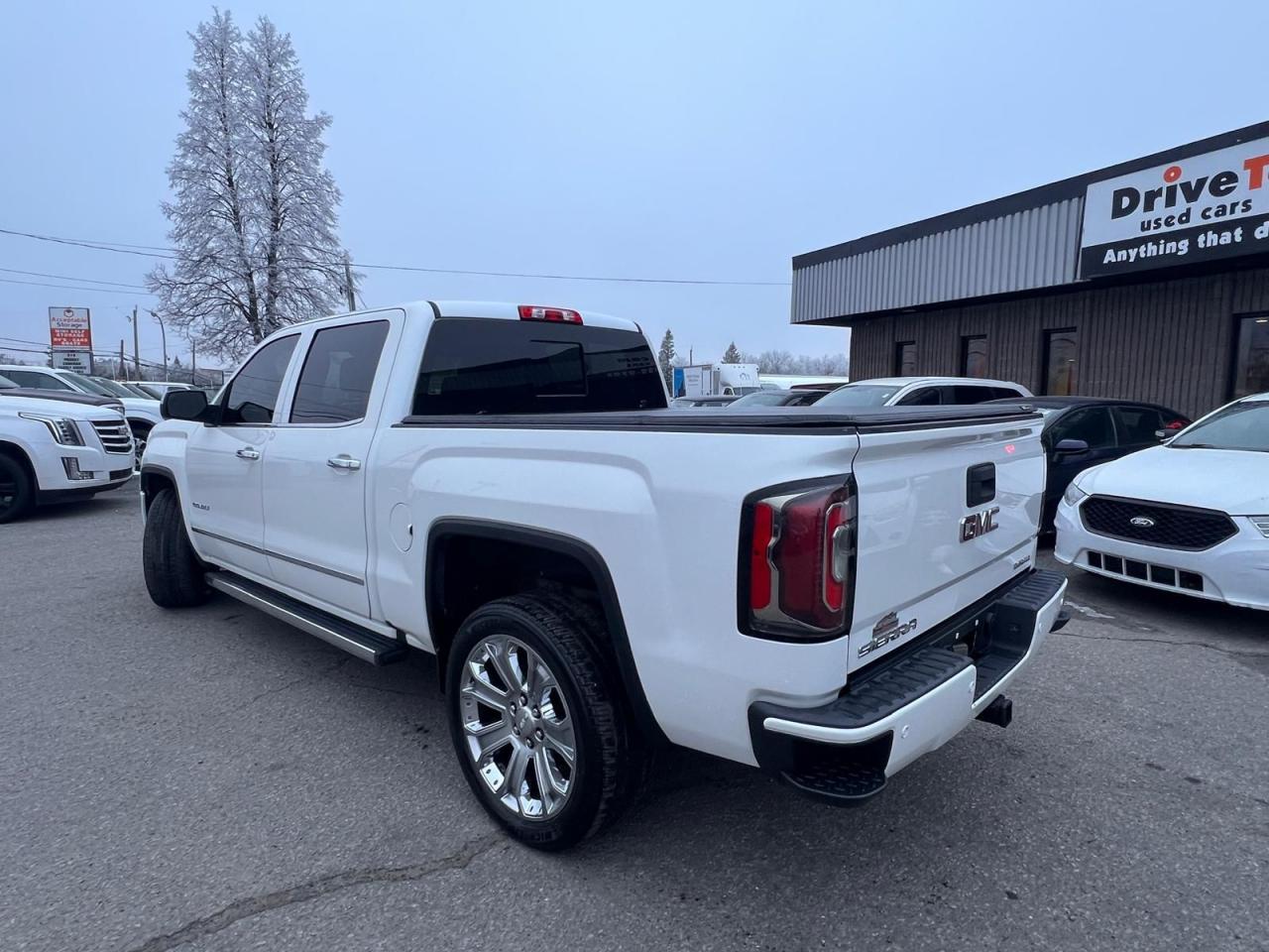 2017 GMC Sierra 1500 Denali Photo2
