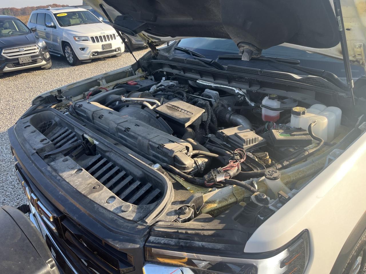 2024 GMC Sierra 2500 HD Pro ~1 OWNER~NO ACCIDENTS!~ Photo