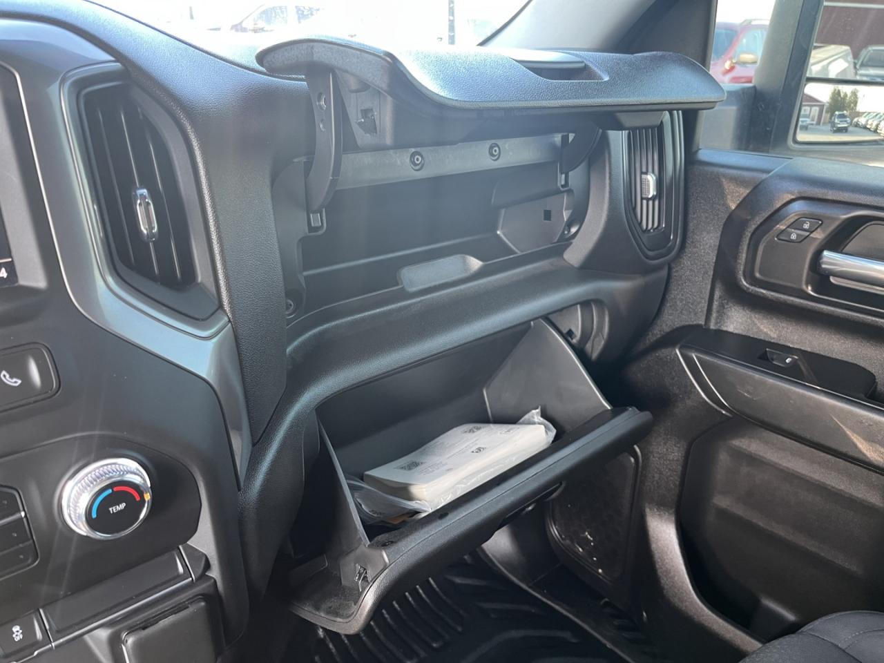 2024 GMC Sierra 2500 HD Pro ~1 OWNER~NO ACCIDENTS!~ Photo