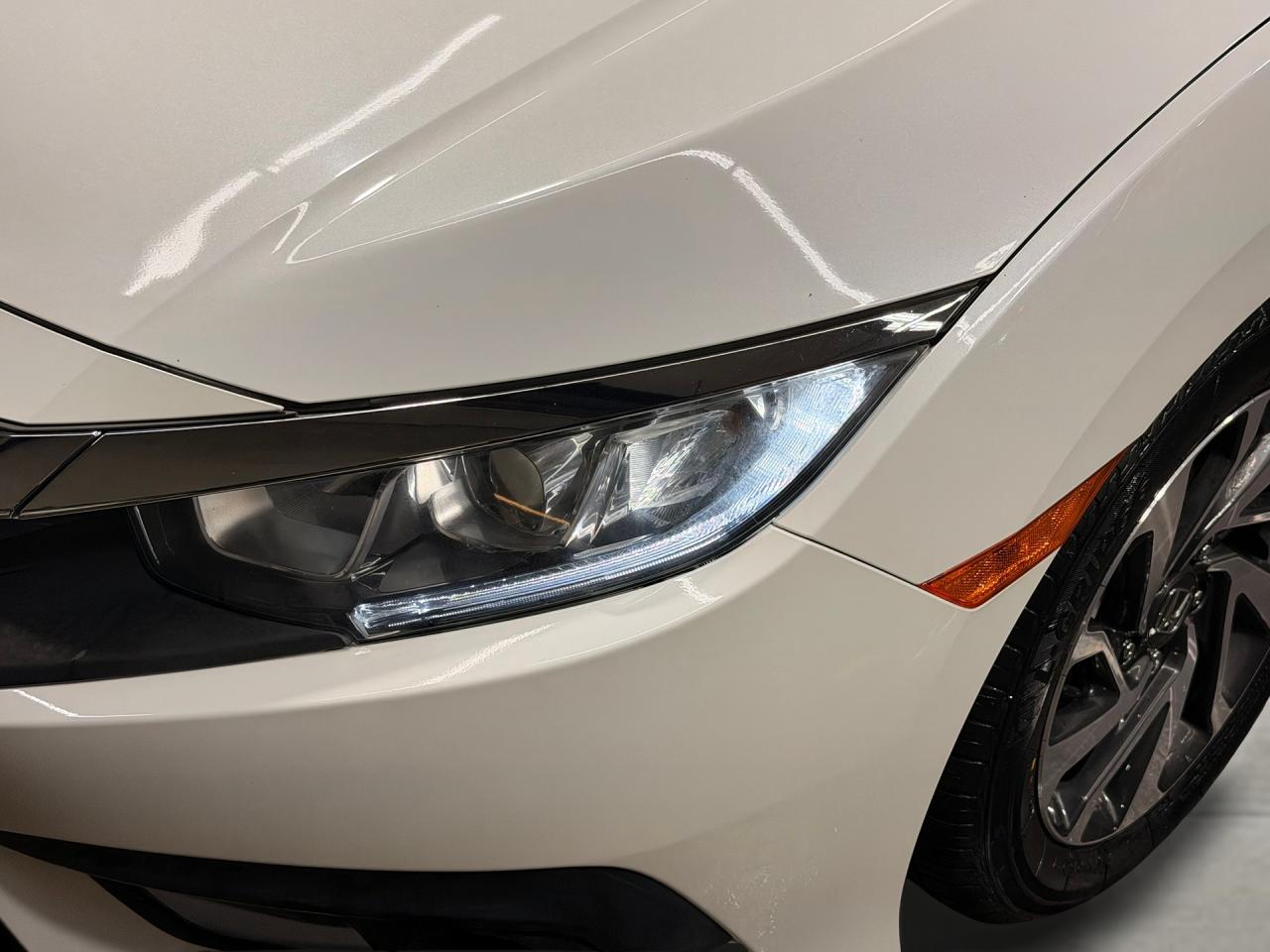 2018 Honda Civic EX+New Brakes+Roof+Adaptive Cruise+CLEAN CARFAX Photo37