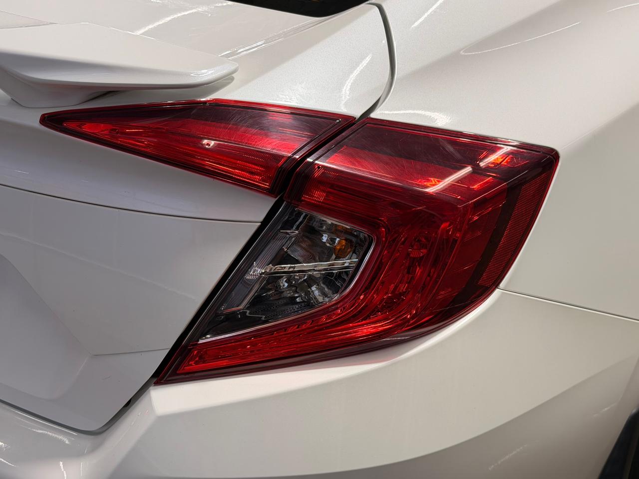 2018 Honda Civic EX+New Brakes+Roof+Adaptive Cruise+CLEAN CARFAX Photo111