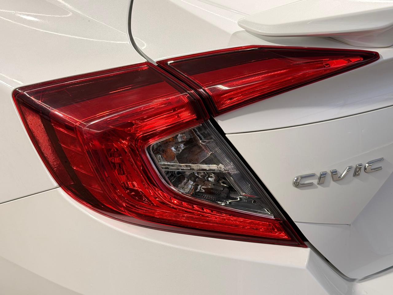 2018 Honda Civic EX+New Brakes+Roof+Adaptive Cruise+CLEAN CARFAX Photo