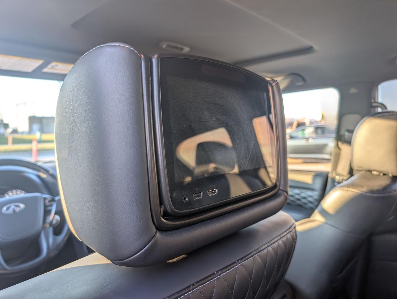 2022 Infiniti QX80 LUXE 7-Passenger | Heated seats | Heated steering - Photo #14