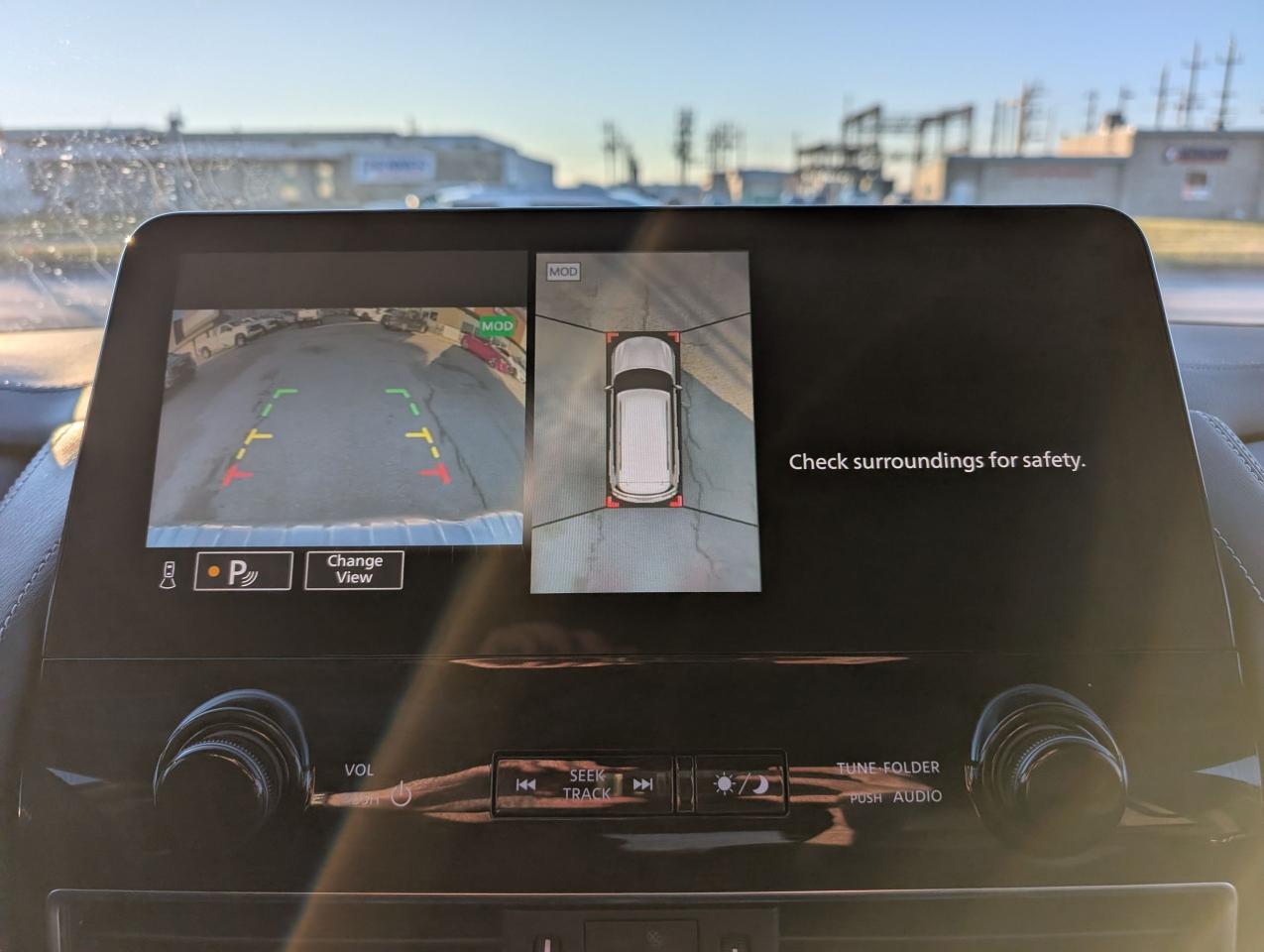 2022 Infiniti QX80 LUXE 7-Passenger | Heated seats | Heated steering - Photo #20