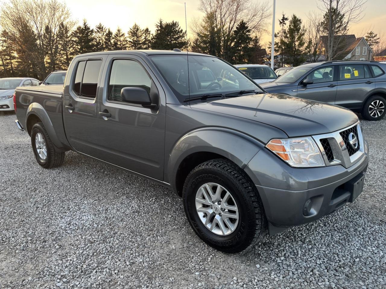 2017 Nissan Frontier SL Photo
