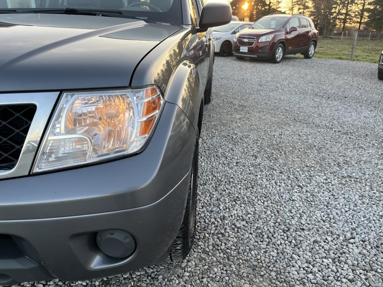 2017 Nissan Frontier SL Photo